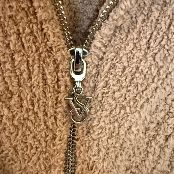 Victoria's Secret Camel Quarter Zip-Up Fleece Sweater Sweatshirt Top - Picture 7 of 7